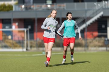 Bild 77 - wBJ Eimsbuettler TV - SV Werder Bremen : Ergebnis: 0:1